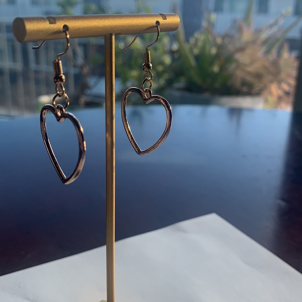 Earrings - Picture 2 of 3